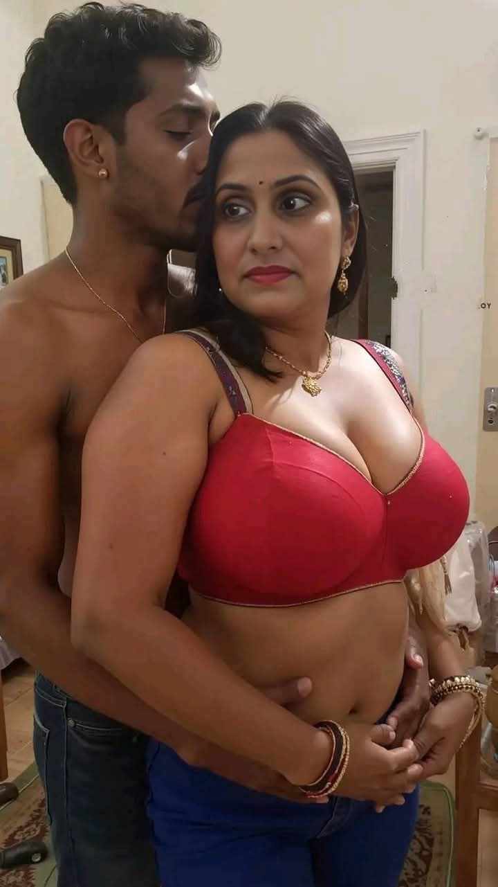चुदासी सौतेली मम्मी पड़ोसी अंकल से चुदी- 1 mom xxx